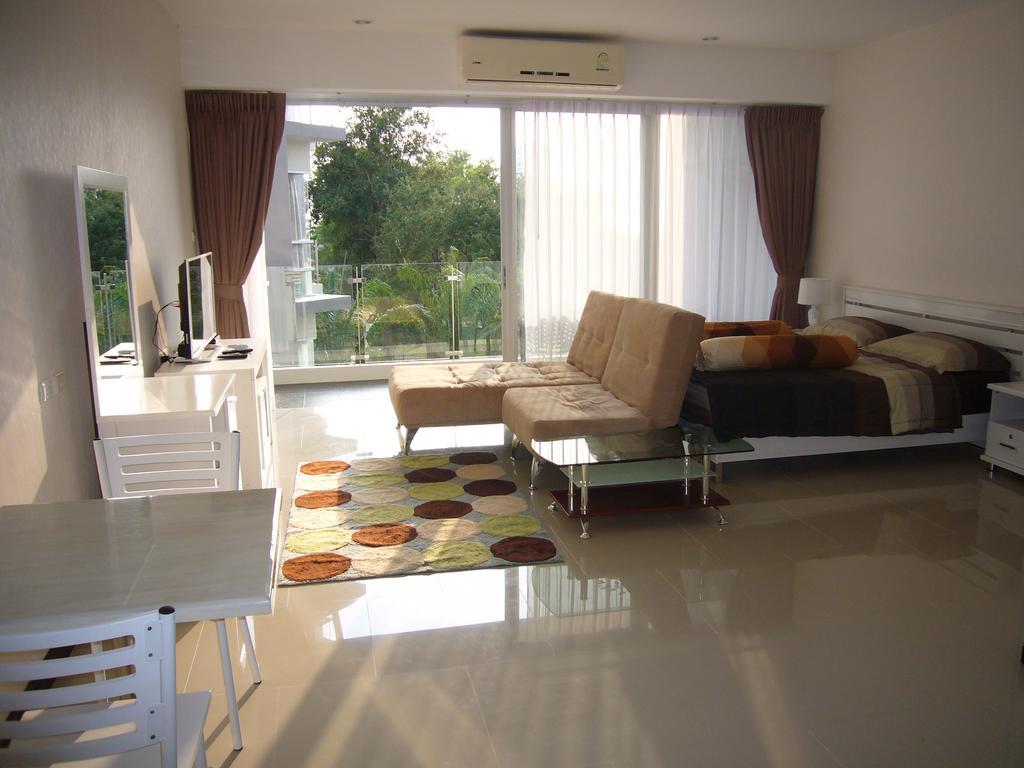 Chic Condominium Unit A303, A306, A307, A308, A406 Karon Exterior photo