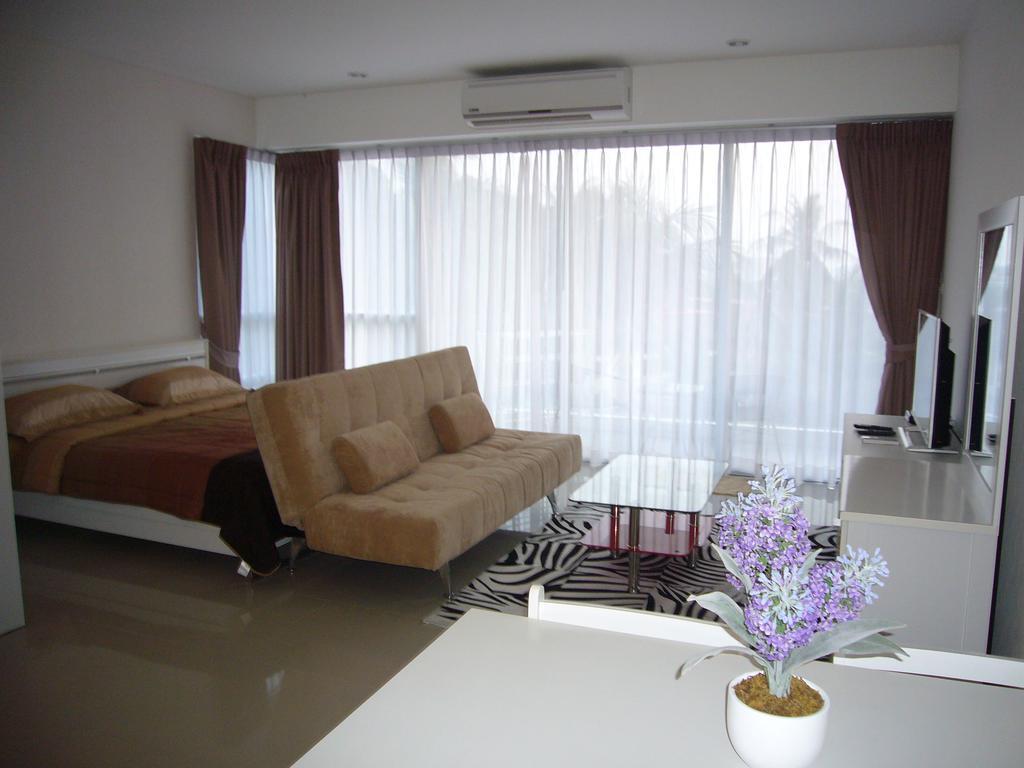 Chic Condominium Unit A303, A306, A307, A308, A406 Karon Exterior photo